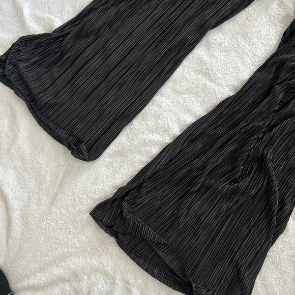 Plush Plisse Wide Leg Pants in Black - Picture 6 of 6